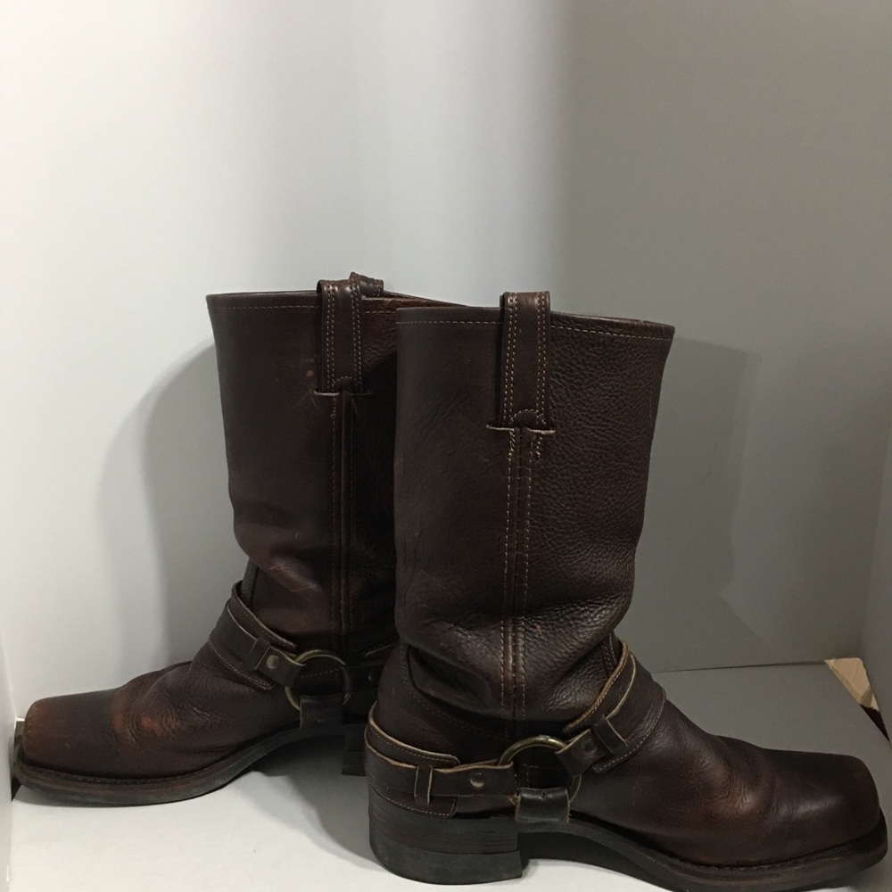 SOLD—-Frye 12R Sz 9M Harness Pull-On Boots made in USA Relaxed, Distressed alm…